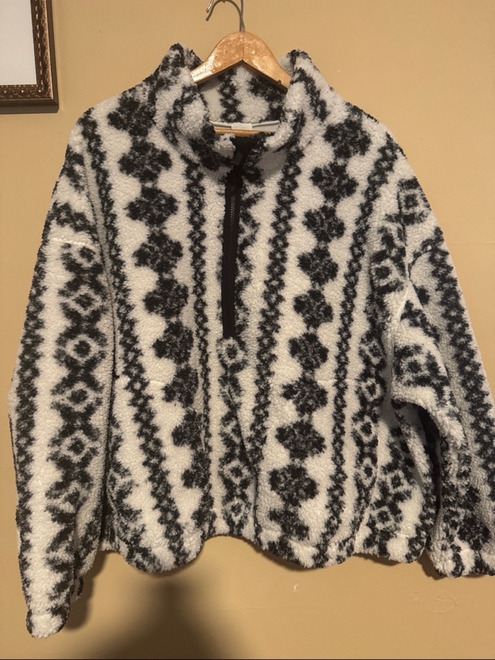 all in motion Black and White Sherpa Fleece Jacket